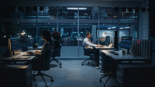 Digital marketing team working night hours.